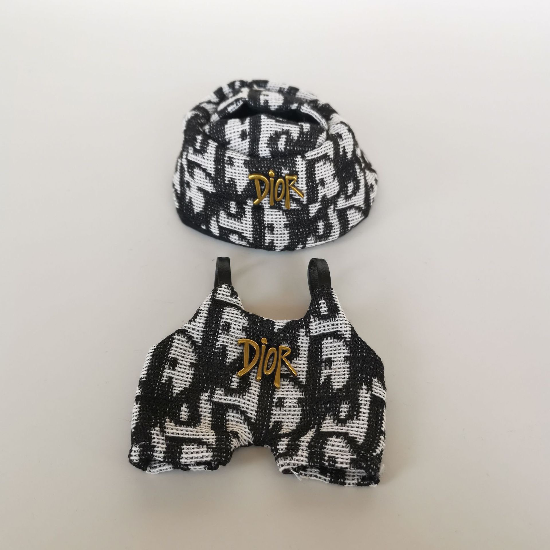 labubu singapore labubu backpack labubu clothing necklaces and other accessories