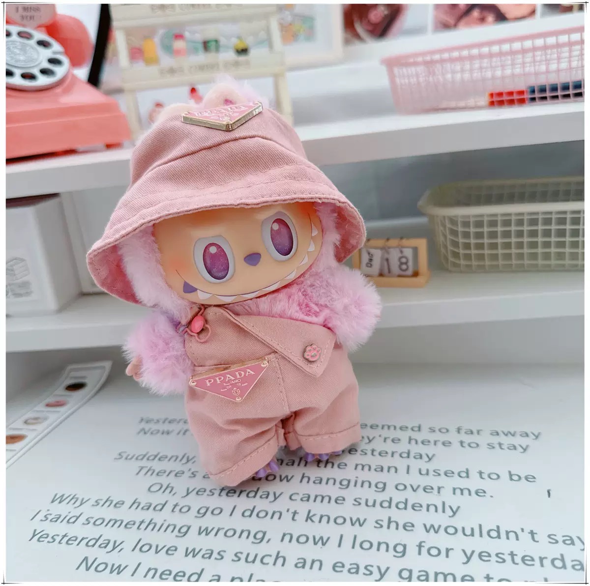 popmart labubu have a seat popnow labubu popland labubu clothes 